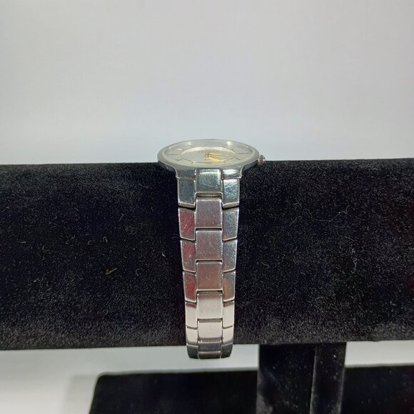 Vintage Classic Denmark Slim Skagen Silver Tone Ladies Watch New Battery Runs main image 4